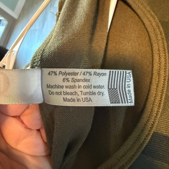 GO Couture XL Nordstrom‎ Rack Olive Camo Long Sleeve Tunic Top Stretch Women's - Picture 5 of 9